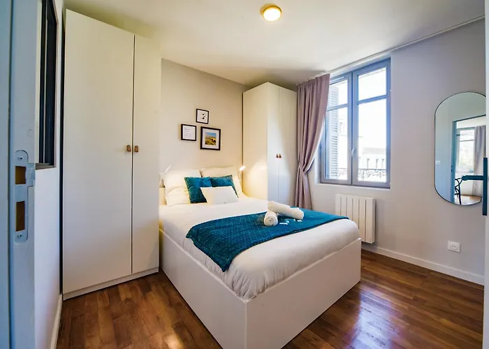 La Des Halles - Hypercentre - Netflix تور