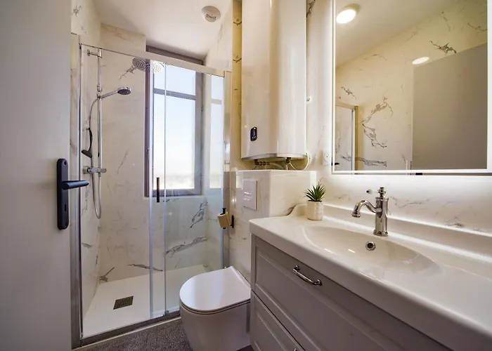 La Des Halles - Hypercentre - Netflix تور